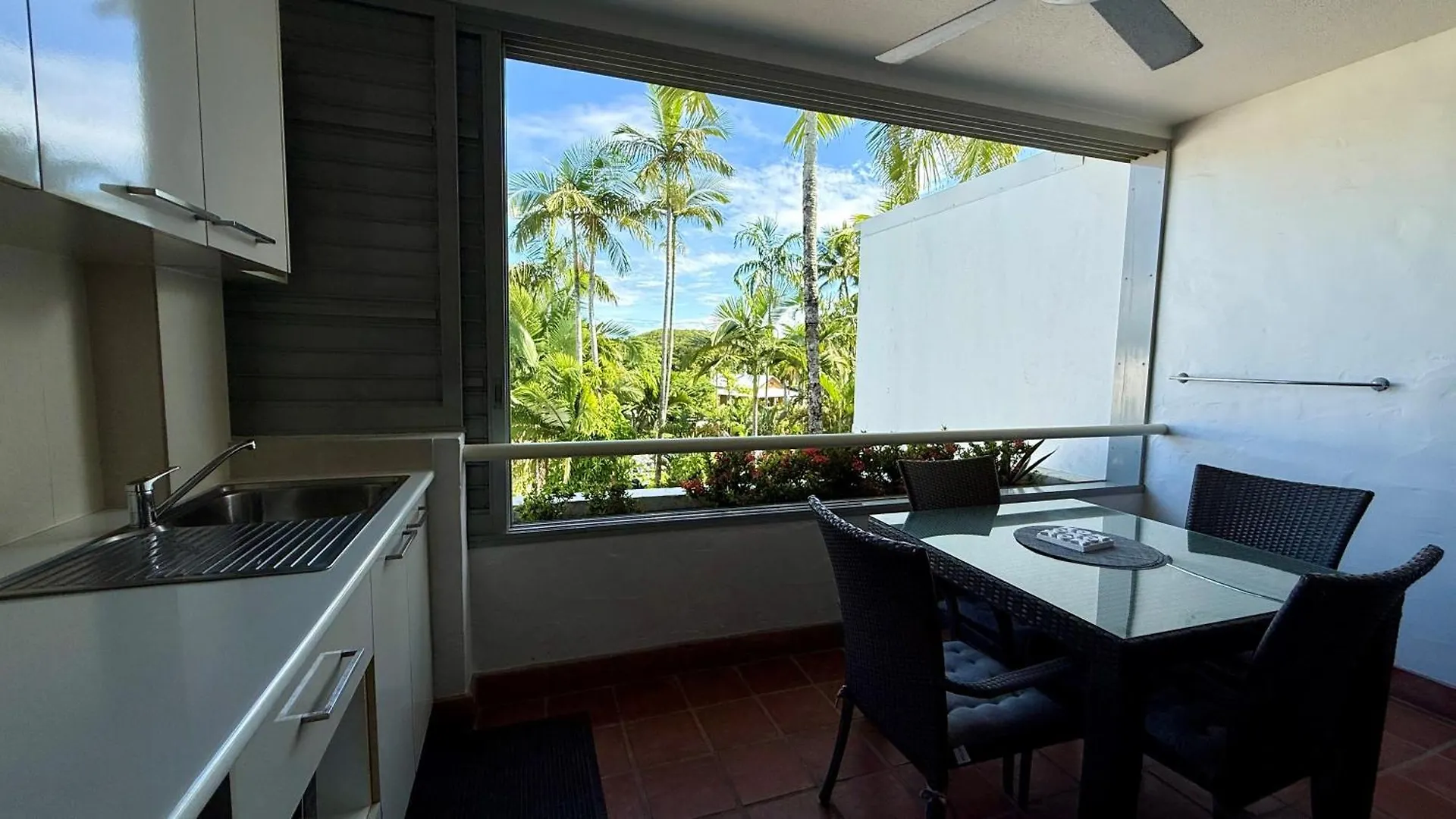 Bella Vista Apartment Port Douglas Australia